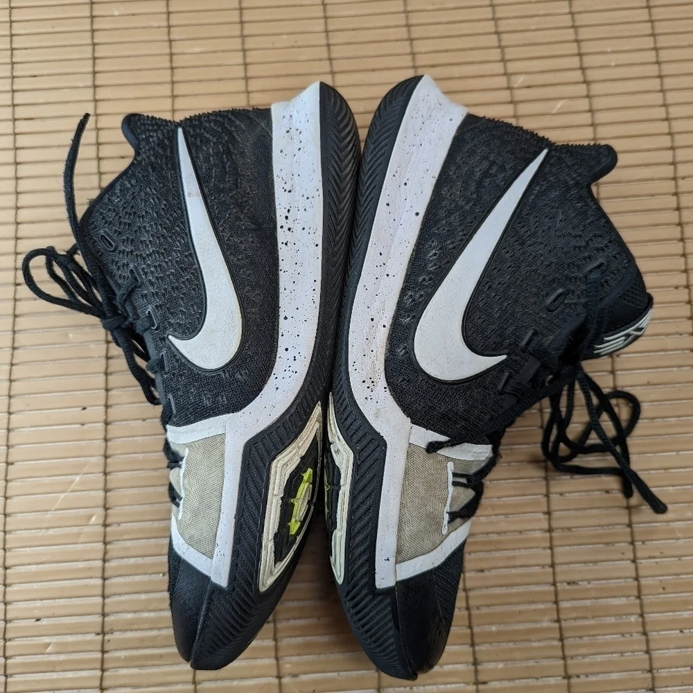 Nike Kyrie 3 